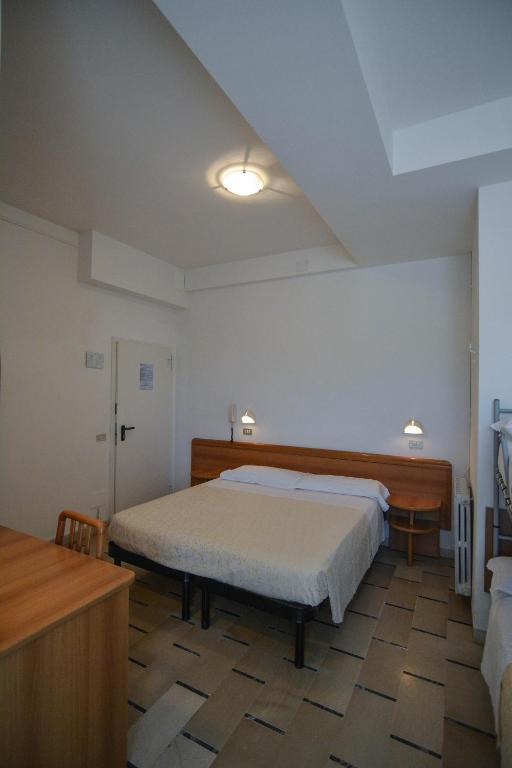 CAMERA QUADRUPLA (LETTO CASTELLO)